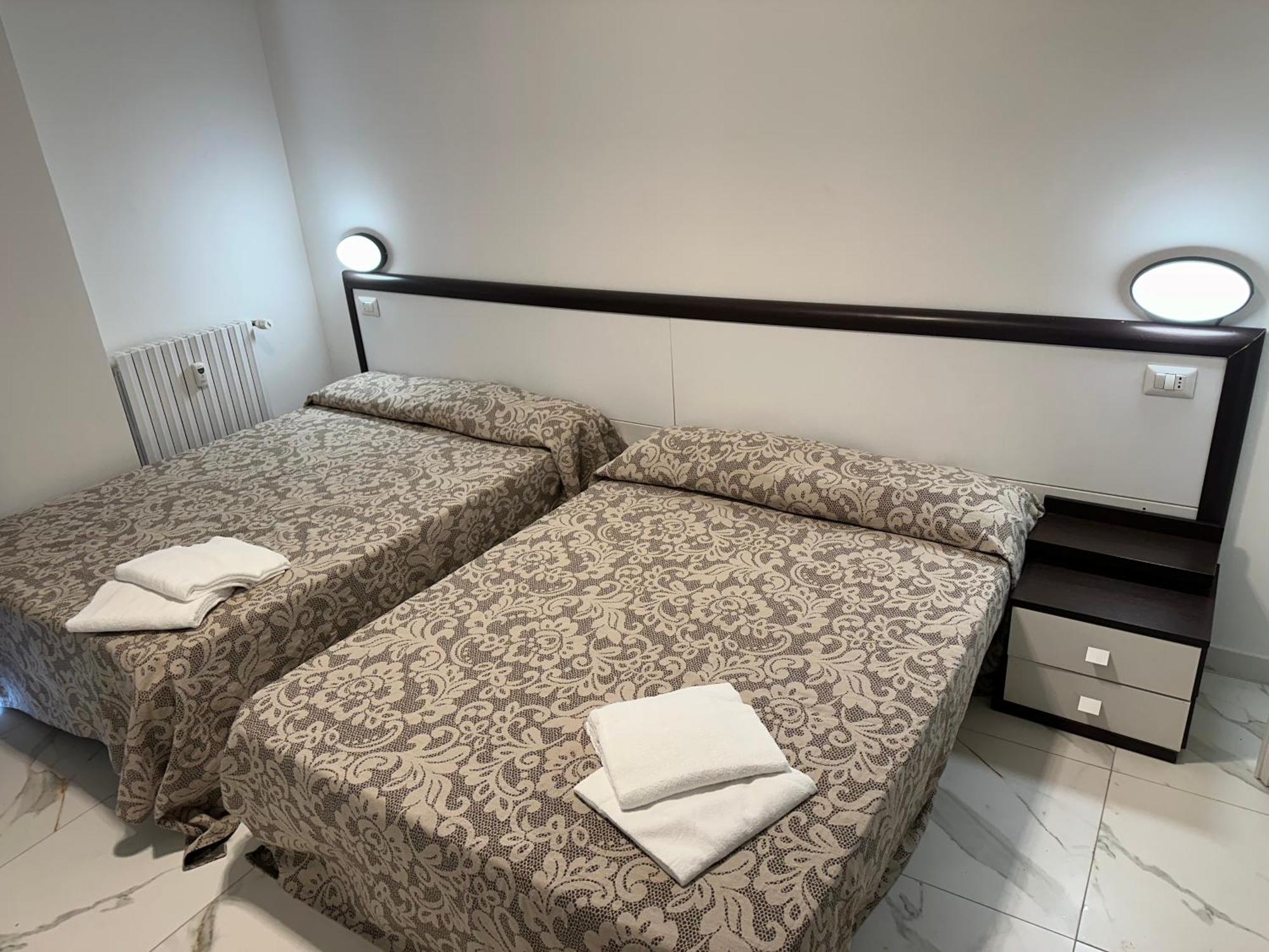 Jcube Apartments Bocconi Milano מראה חיצוני תמונה