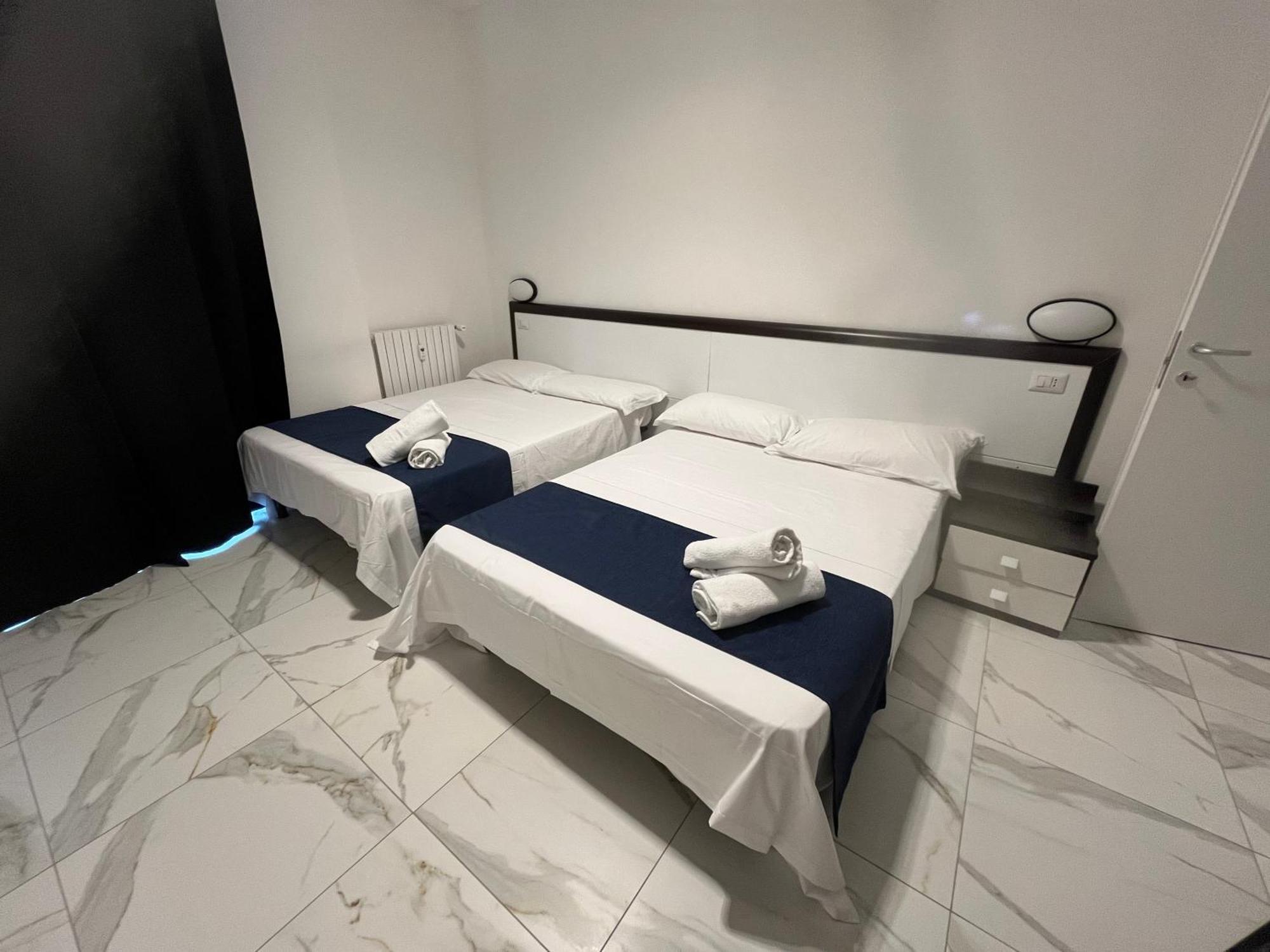 Jcube Apartments Bocconi Milano מראה חיצוני תמונה