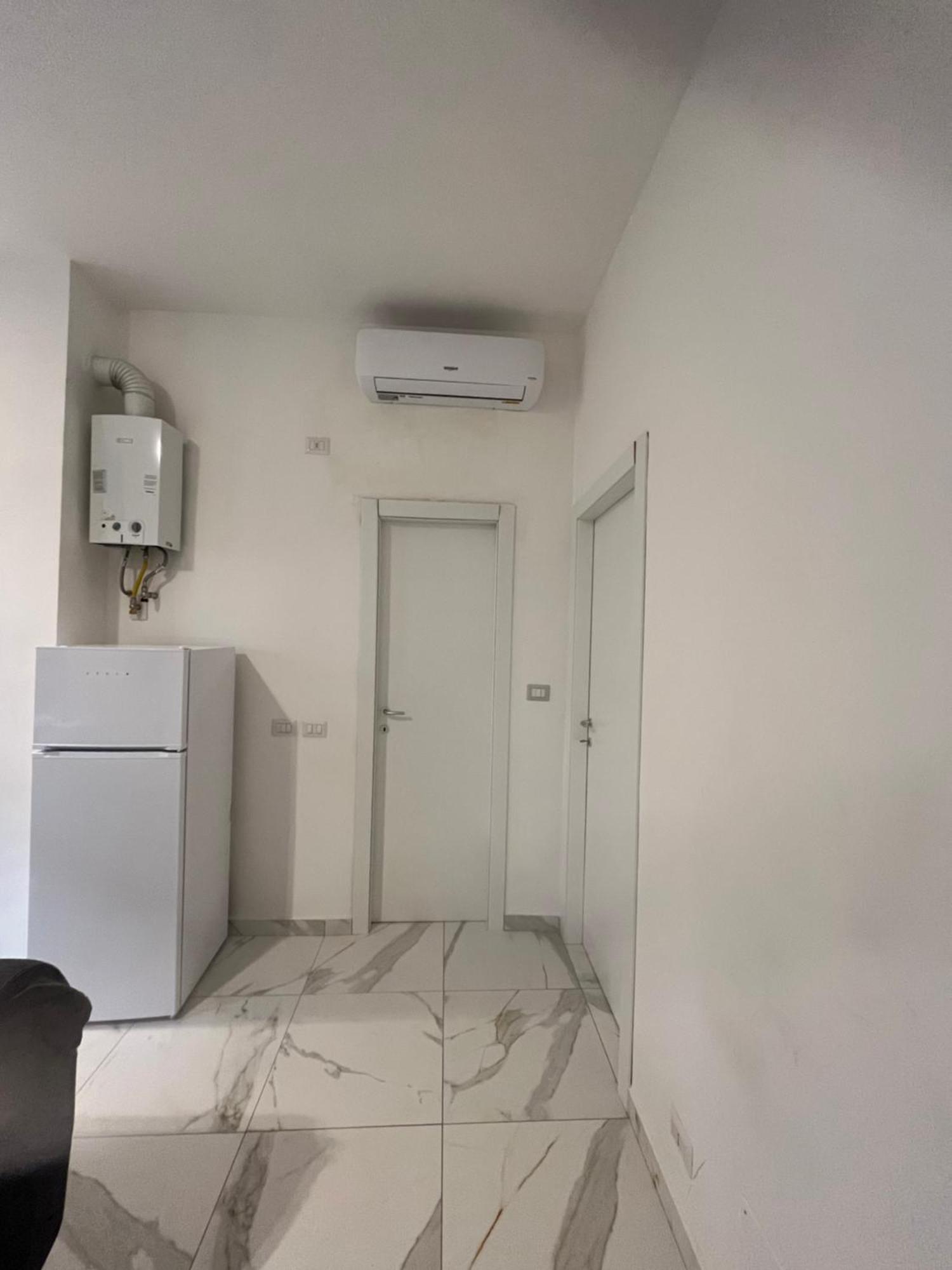 Jcube Apartments Bocconi Milano מראה חיצוני תמונה