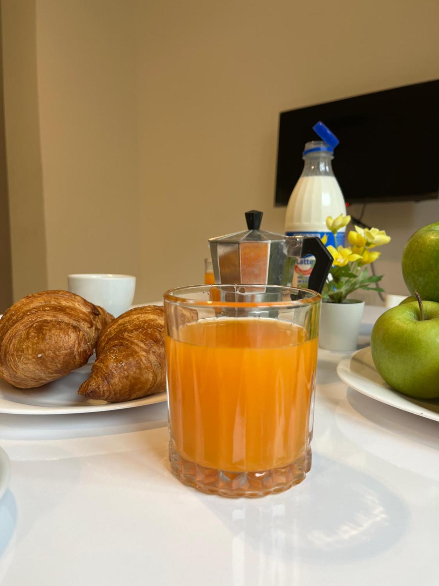 Jcube Apartments Bocconi Milano מראה חיצוני תמונה